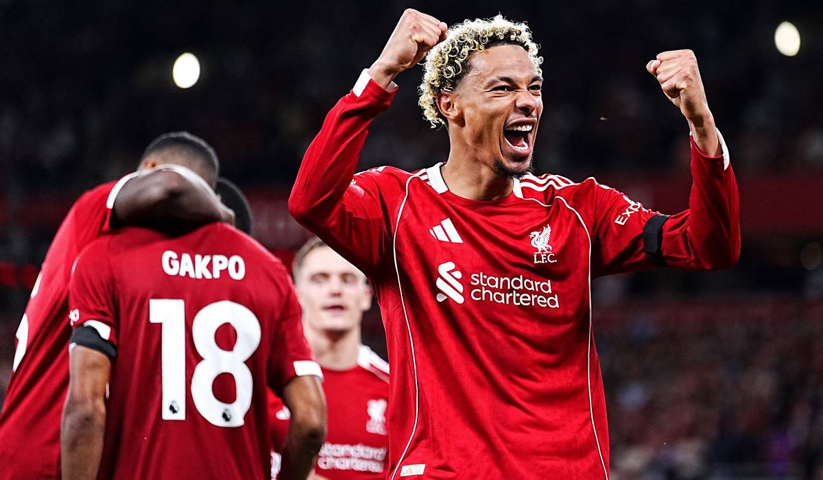 Người hâm mộ phần nào yên tâm về bản hợp đồng Ekitike